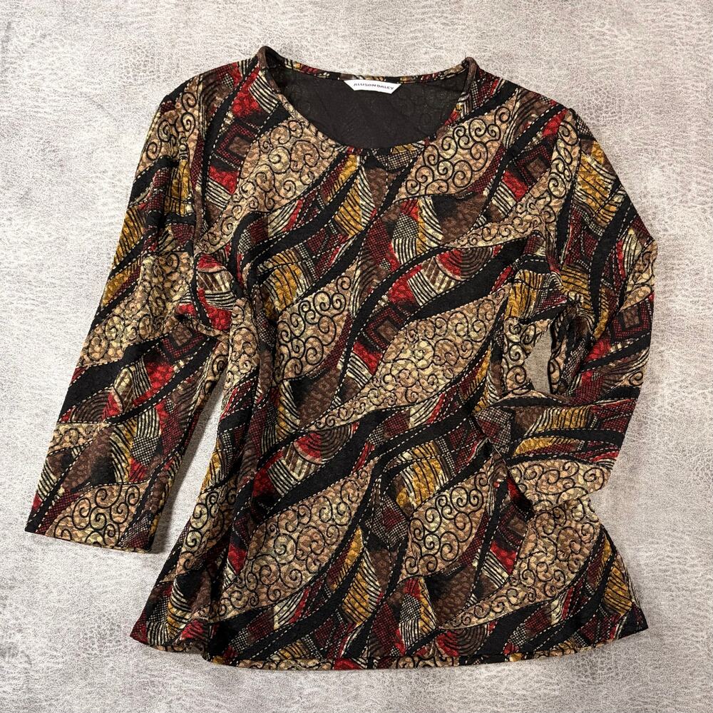 Abstract Swirl Vintage Quarter Sleeve Top